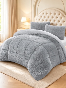 Pilotă Fluffy extra pufoasă 200×230 cm cu 2 fețe de pernă, set 3 piese, gri deschis – Johnny Home FA-08