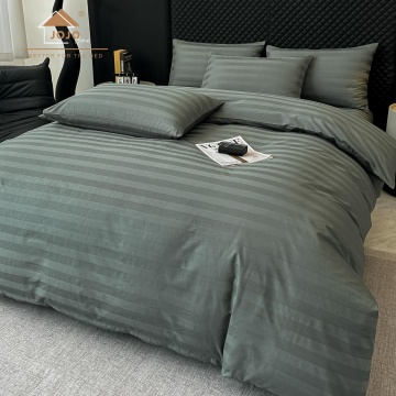 Set lenjerie de pat damasc verde oliv cu dungi satinate JOJO HOME pentru pat dublu