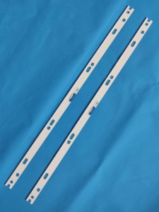 Set barete led tv SAMSUNG 65 inch BN96-45622A , V8Q7-650SM0-R2 , LM41-00581A , 2*126LED , 710MM - Img 4