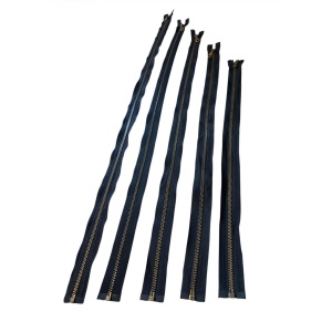 Fermoare metalice