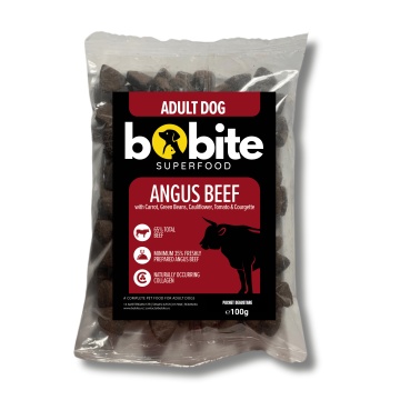 hrana uscata caini adult vita Angus Bobite Superfood produs degustare