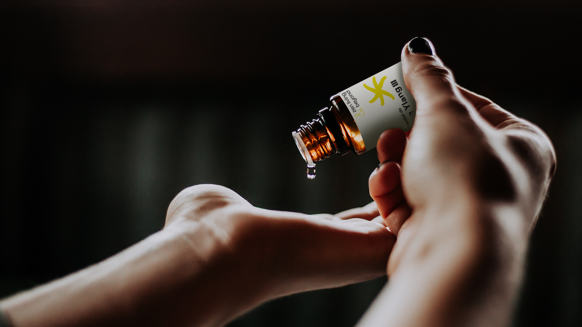 Psihologia aromelor: Cum mirosul ne dictează emoțiile și deciziile subconștiente
