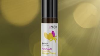 Seara în doi: Cum să folosești aromele de Iasomie și Ylang-Ylang pentru o atmosferă romantică