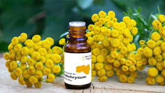 Helichrysum (Immortelle): Floarea care nu se ofilește și șterge vânătăile ca prin minune