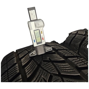 Anvelope SH Iarna 215/65/17 Good Year Ultragrip 215 65 17 R17 99V - Img 3