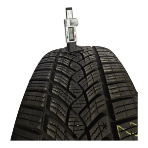 Anvelope SH Iarna 245/45/18 Goodyear Ultra Grip Performance 245 45 18 R18 100V - Img 3