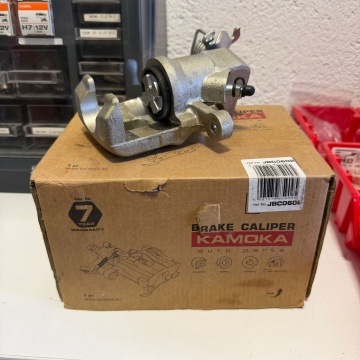 RESIGILAT: Etrier Frana Spate Dreapta KAMOKA compatibile Hyundai I10 2007-2013 - Img 2