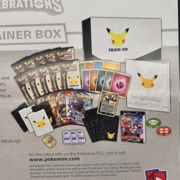 Pokémon 25-a aniversare Celebrations Elite Trainer Box - Img 3
