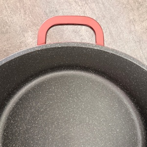 RESIGILAT - Oala marmorata 24 L , cu capac, de calitate, pentru zacusca, gemuri, compoturi, bulion Bachmayer BM 7753-44, antiaderenta, curatare usoara, cu protectie manere din silicon rosu burgund - Img 9