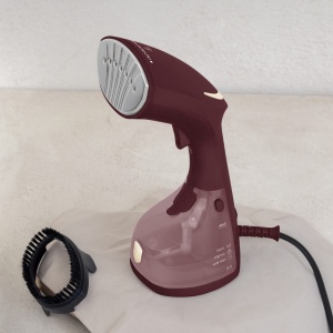 Fier de calcat vertical 1500W cu aburi Leonardo Berlinger Haus BH 9553 - Img 5