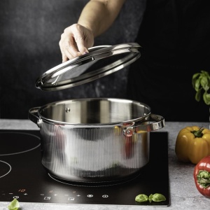 Oală inox Tri-Ply cu capac 24 cm, 5,8 L, pentru inducție – VCASA Velora 90125, capac din inox cu strecurătoare - Img 2