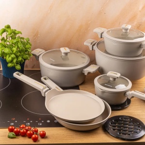 Set oale marmorate cu tigaie clatite 12 peise Klausberg KB-7967, crem - Img 7