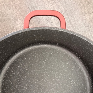 Oala marmorata 24 L , cu capac, de calitate, pentru zacusca, gemuri, compoturi, bulion Bachmayer BM 7753-44, antiaderenta, curatare usoara, cu protectie manere din silicon rosu burgund - Img 7