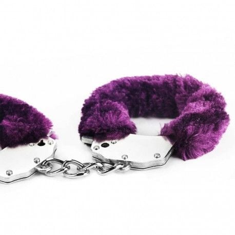 Fetish Pleasure Fluffy Hand Cuffs purple - 2 | YEO