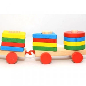 Trenulet din lemn cu forme geometrice