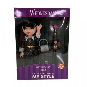 Set Figurina Wednesday Addams cu Accesorii