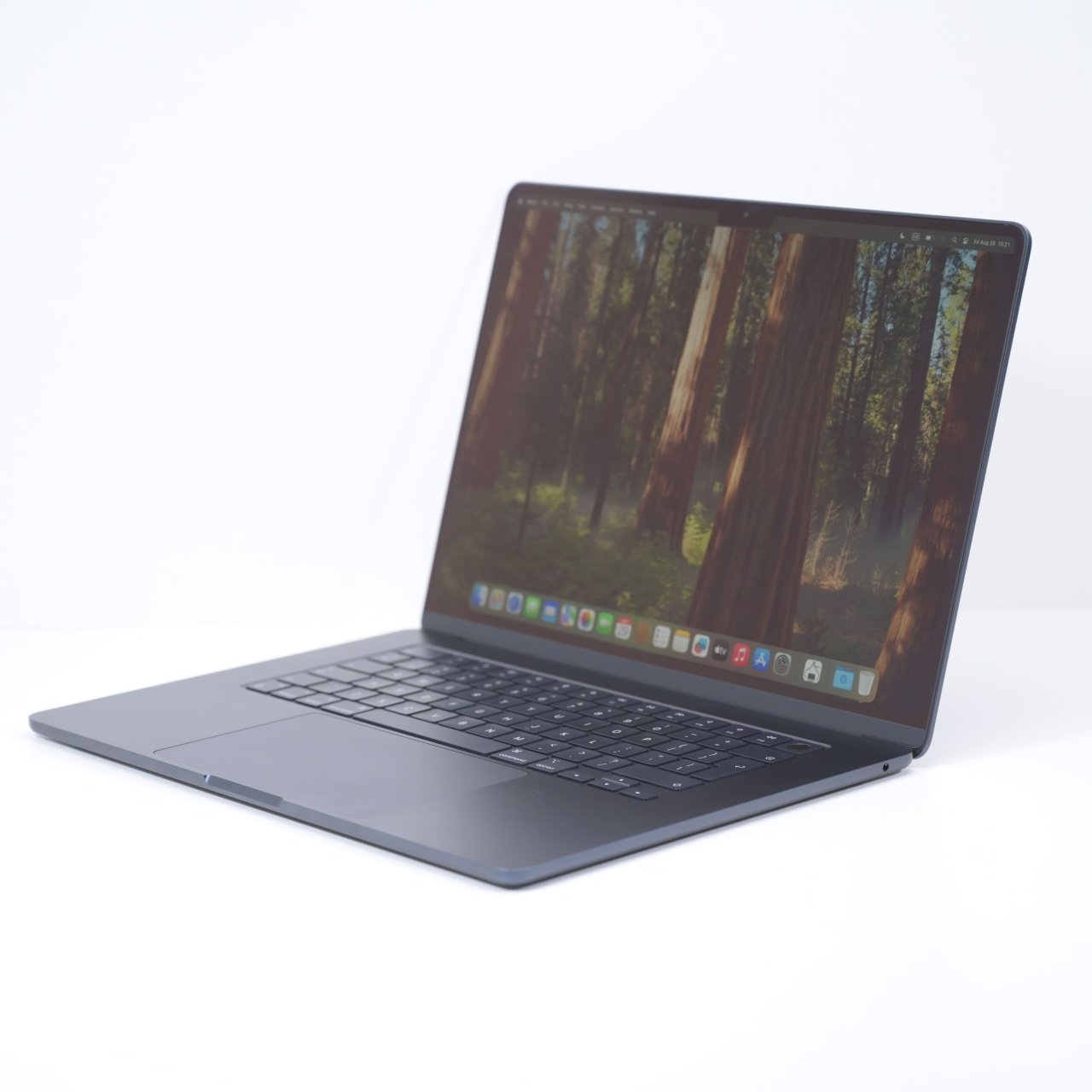 Laptop Apple Macbook Air A3114 (15-inch, M3, 2024), Apple M3, Rezolutie 2880 x 1864, 15.3
