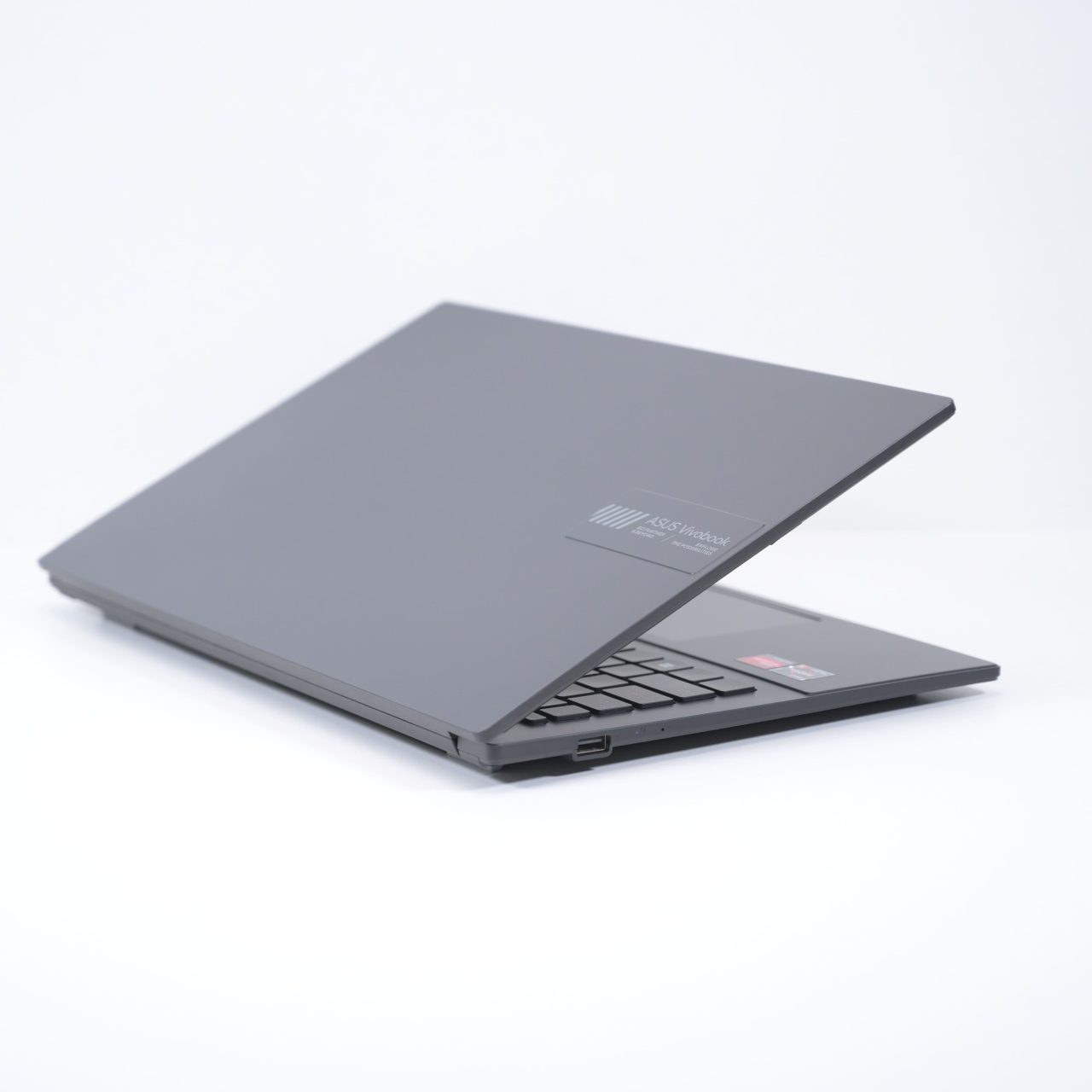 Laptop Asus VivoBook Go 15 (L1504FA-BQ611), AMD Ryzen 5 7520U, Ecran de 15.6