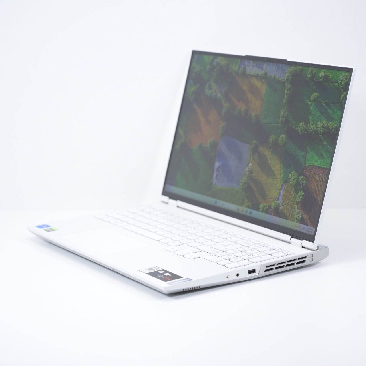 Laptop Lenovo Legion 5 PRO 16IAH7H, Intel Core i5-12500H, Rezolutie 2560x1600, 16