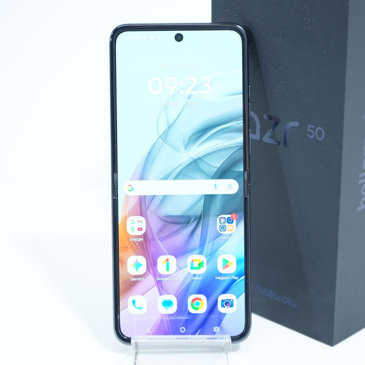 Telefon Motorola Razr 50 256GB, Koala Grey - imagine 2