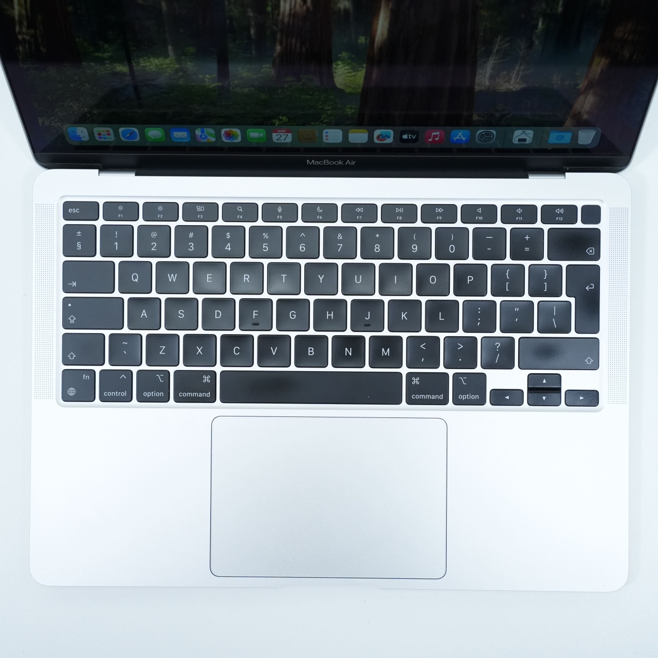 Laptop Apple MacBook Air 13 M1 (2020), Ecran de 13.3