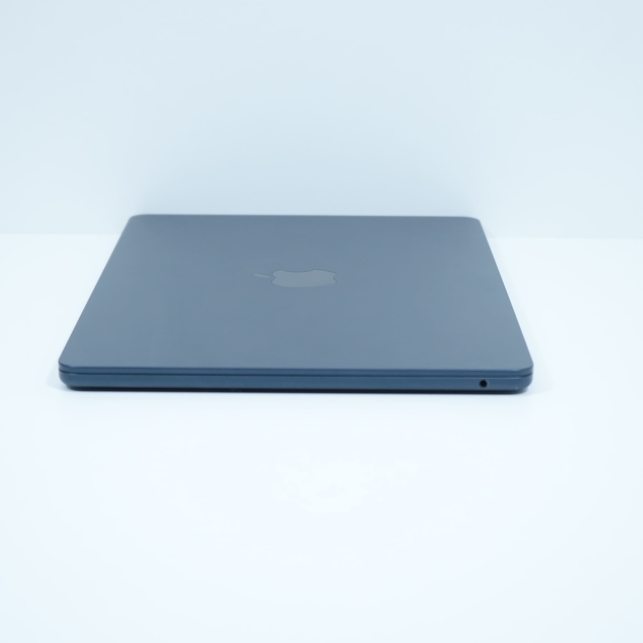 Laptop Apple Macbook Air A2681 (M2, 2022), Apple M2, 13.6