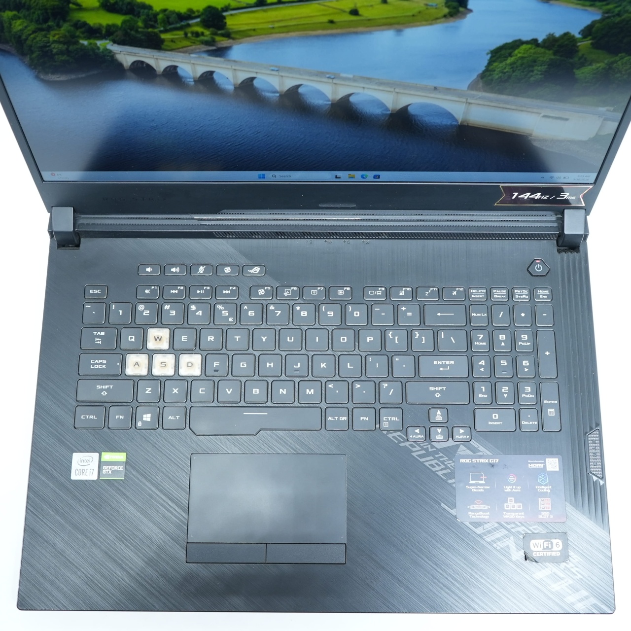 Aceasta este imaginea corespunzatoare acestui obiect