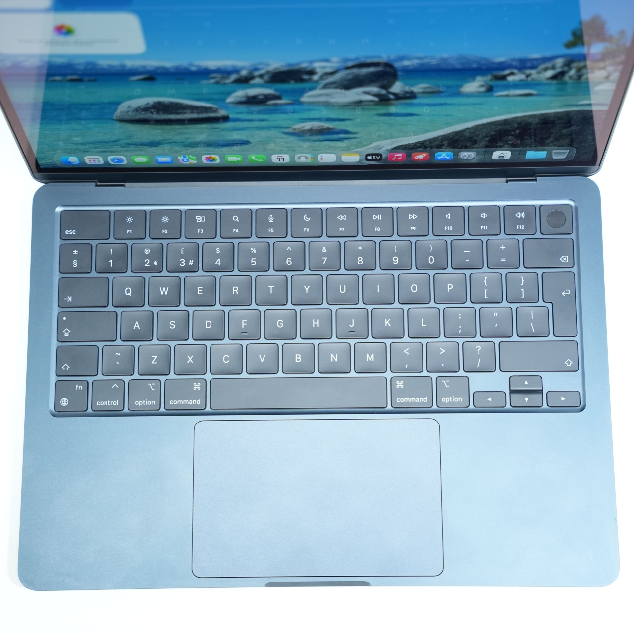 Laptop Apple MacBook Air 13 M2 (2022), 13.6", Rezolutie 2560 x 1664, Apple M2, 256GB, Apple M2, 8 nuclee - imagine 4
