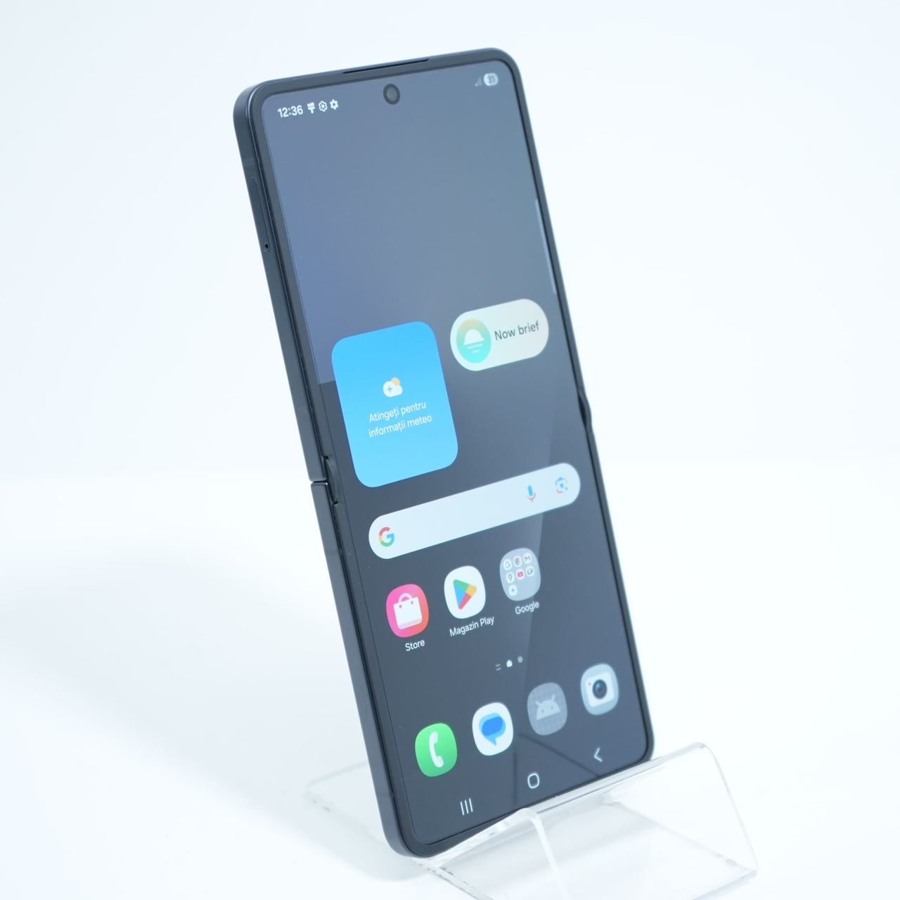 Telefon Samsung Z Flip 7 256GB, Jet Black - imagine 4