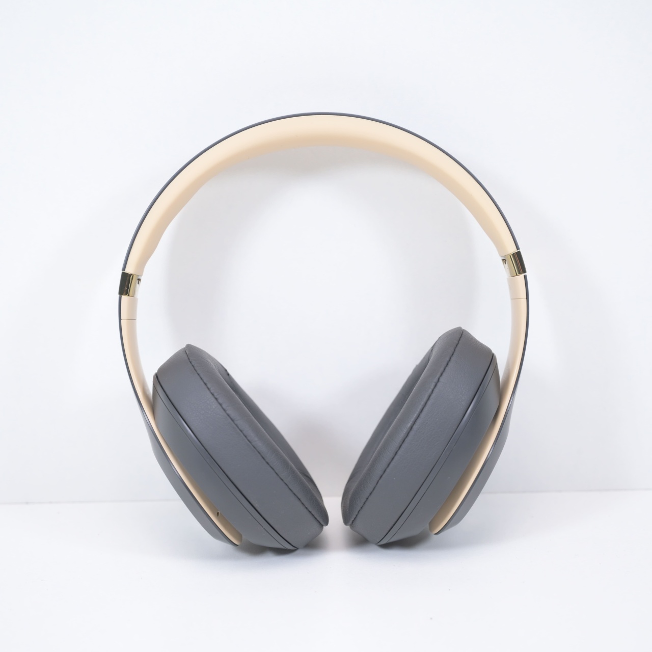 Casti Beats Studio 3 - 1 | YEO