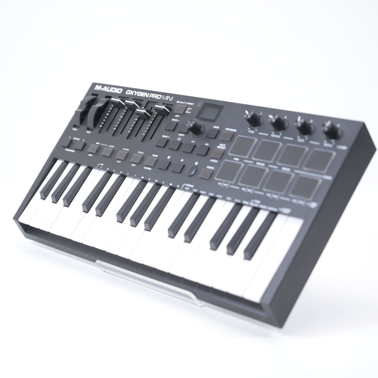Controler Midi M-audio Oxygen Pro Mini - 2 | YEO