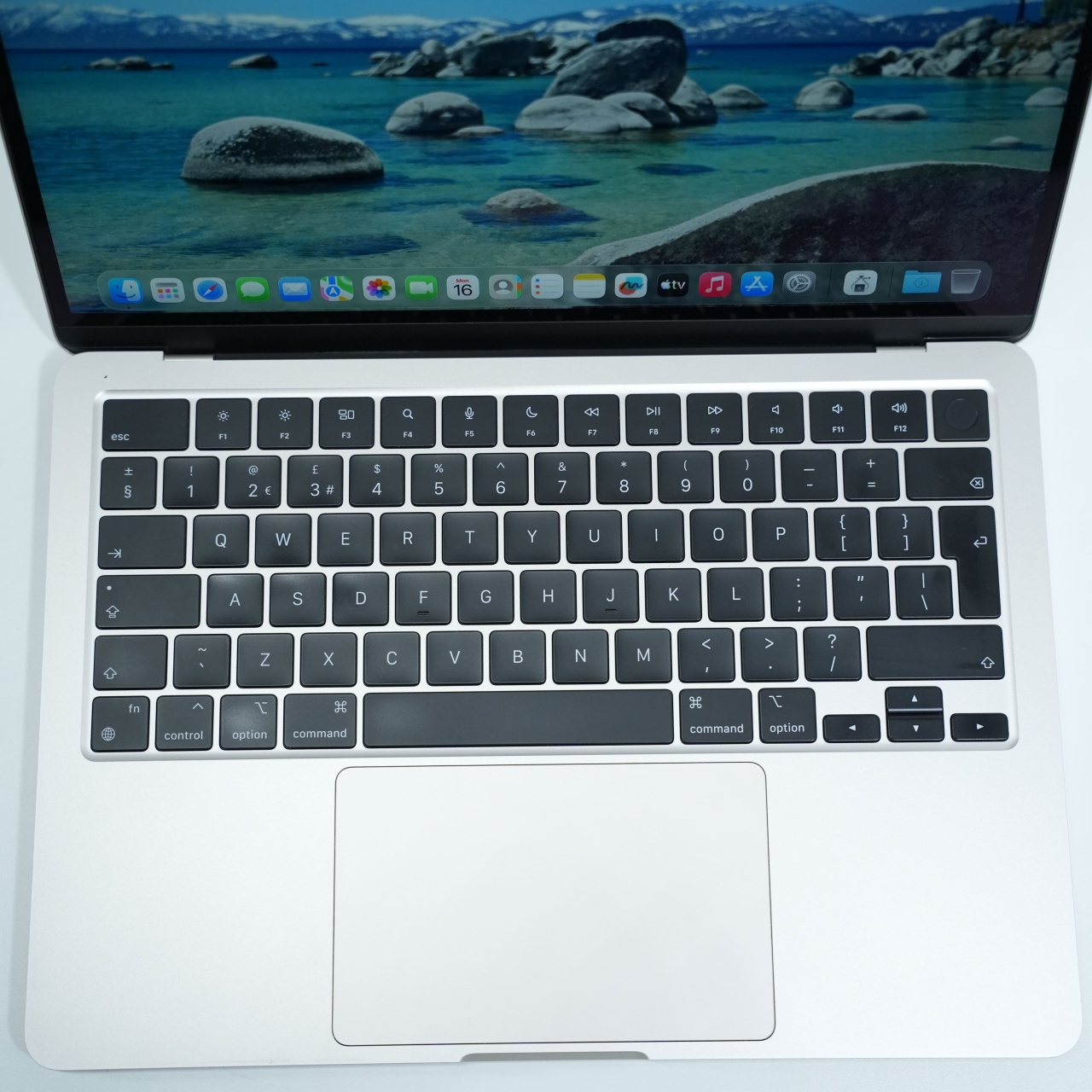 Laptop Apple Macbook Air A2681 (M2, 2022), Apple M2, 13.6", Rezolutie 2560 x 1664, 8 GB DDR5, SSD de 256 GB, Apple M2 - imagine 4