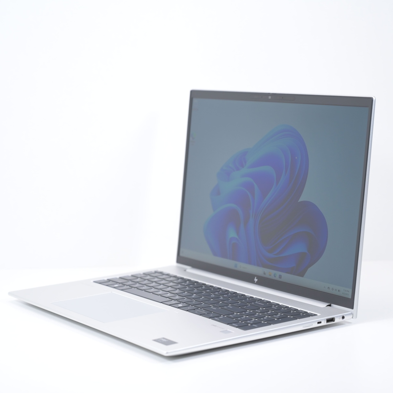 Laptop HP Elitebook 860 G11 - 1 | YEO