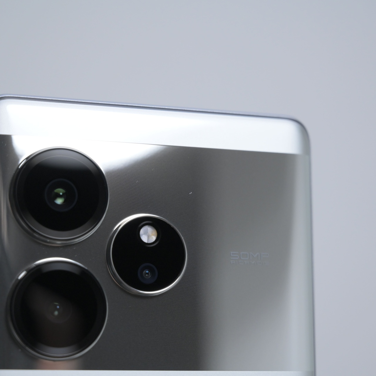 Telefon Realme GT 6 256GB, Fluid Sliver - imagine 5