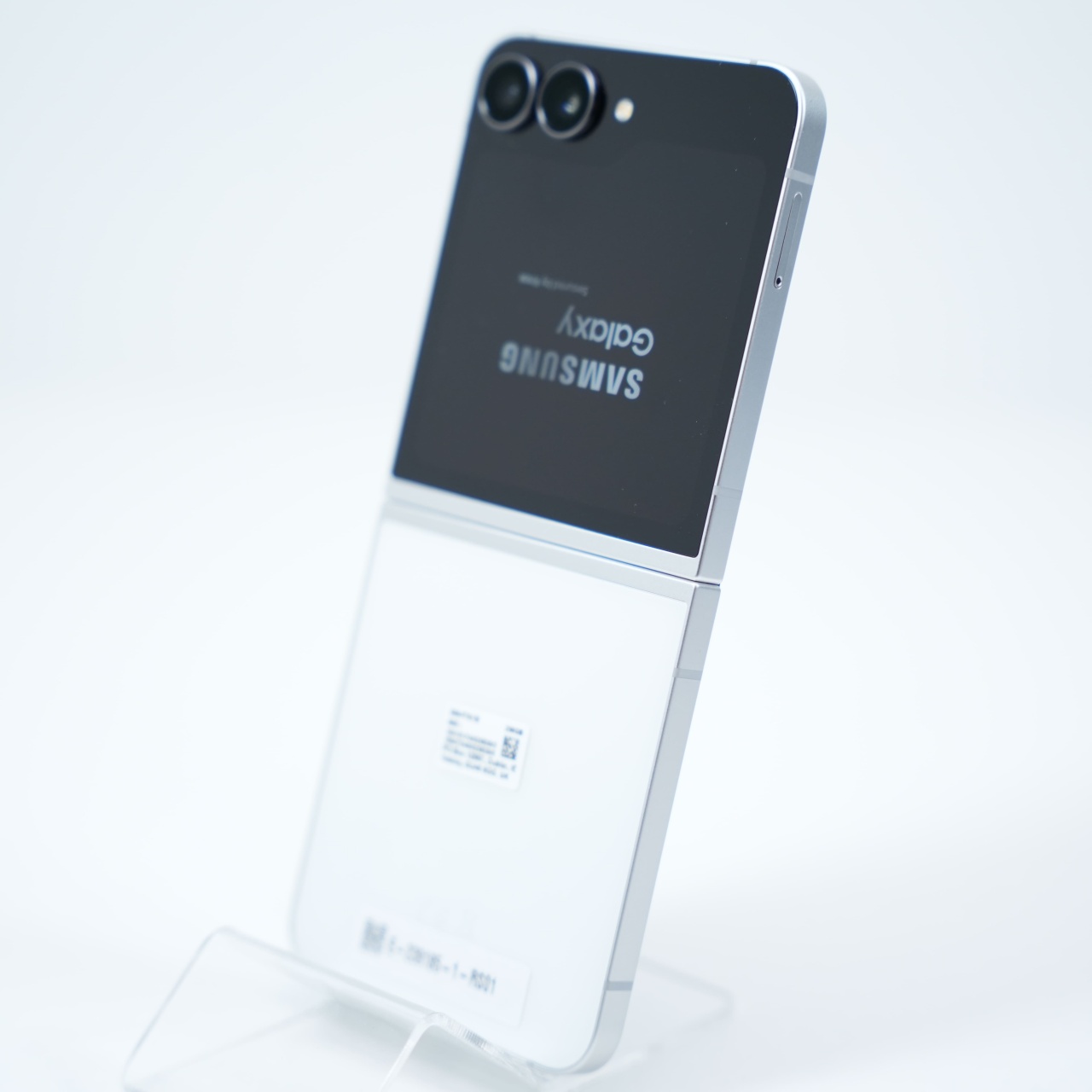 Telefon Samsung Z Flip 7 FE 256GB - 4 | YEO