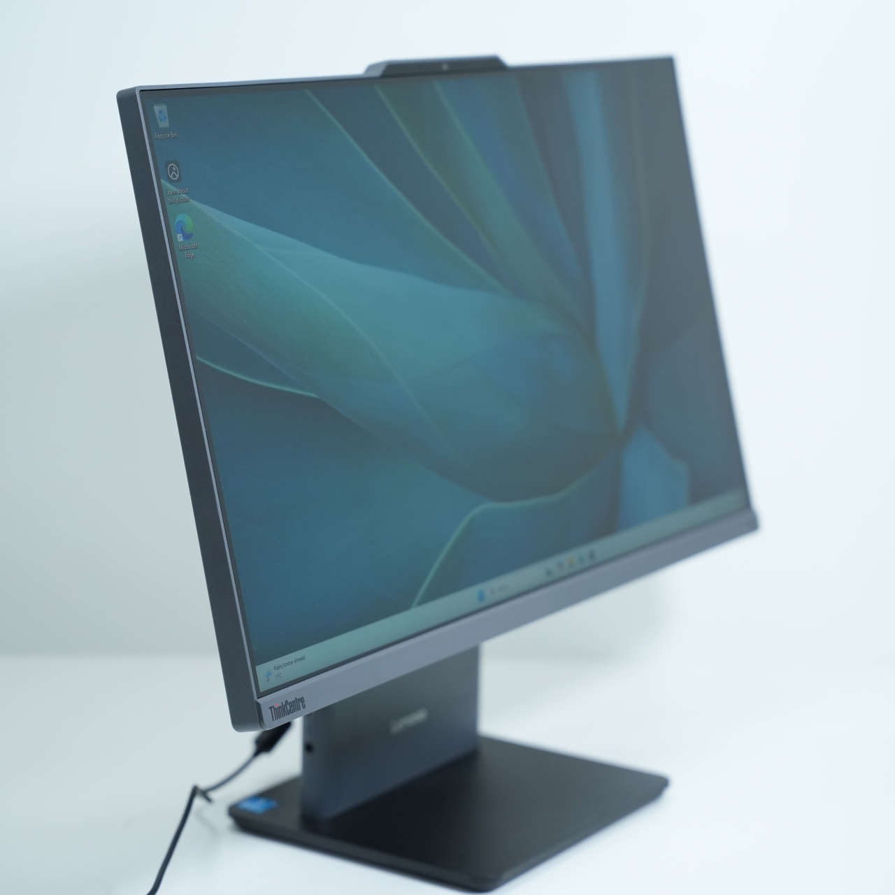 Unitate Pc All In One Lenovo Thinkcentre Neo 50a 24 Gen 5, Intel Core i3-1315U, Rezolutie FullHD, 23.8", 100 Hz, 8 GB DDR5, SSD de 512 GB, Intel UHD Graphics - imagine 3