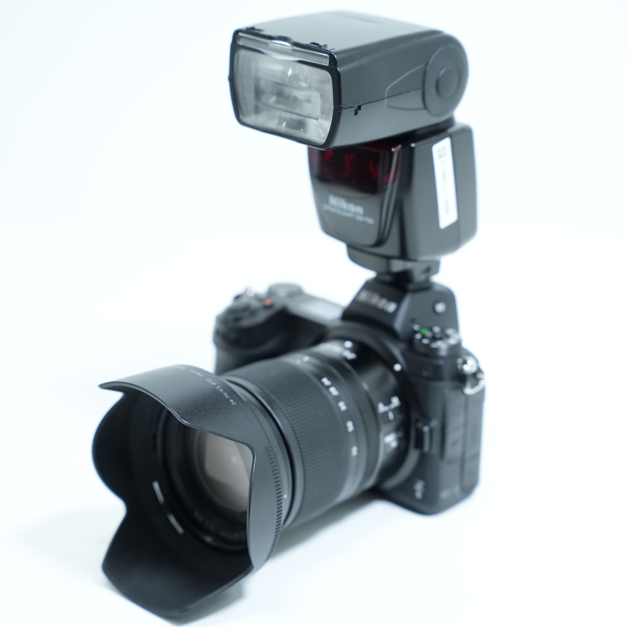 Aparat Foto Nikon Z6, 2 obiective Nikon, Blit Speedelight SB-700 - imagine 4