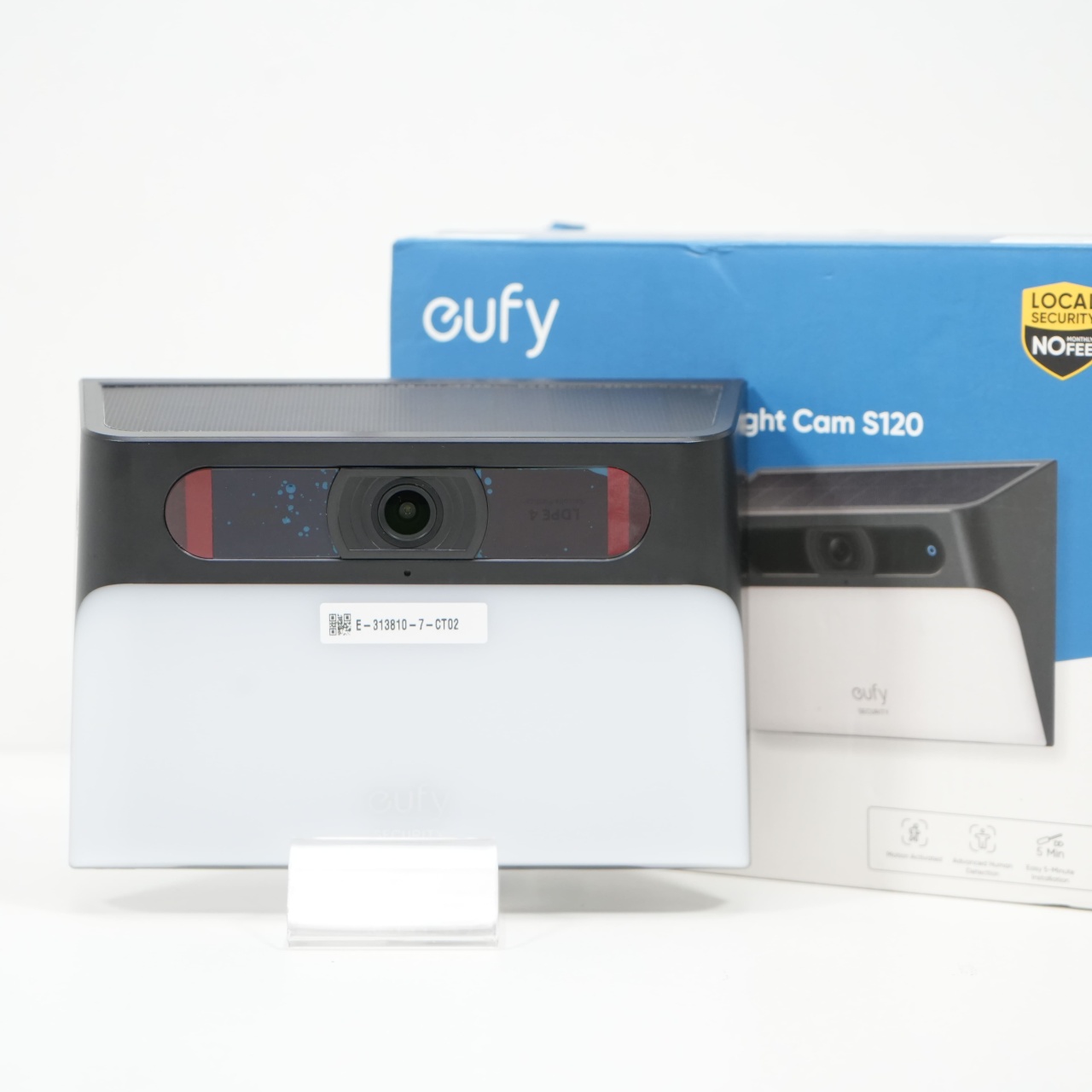 Camera Eufy Solar Wall Light Cam S120 - imagine 2