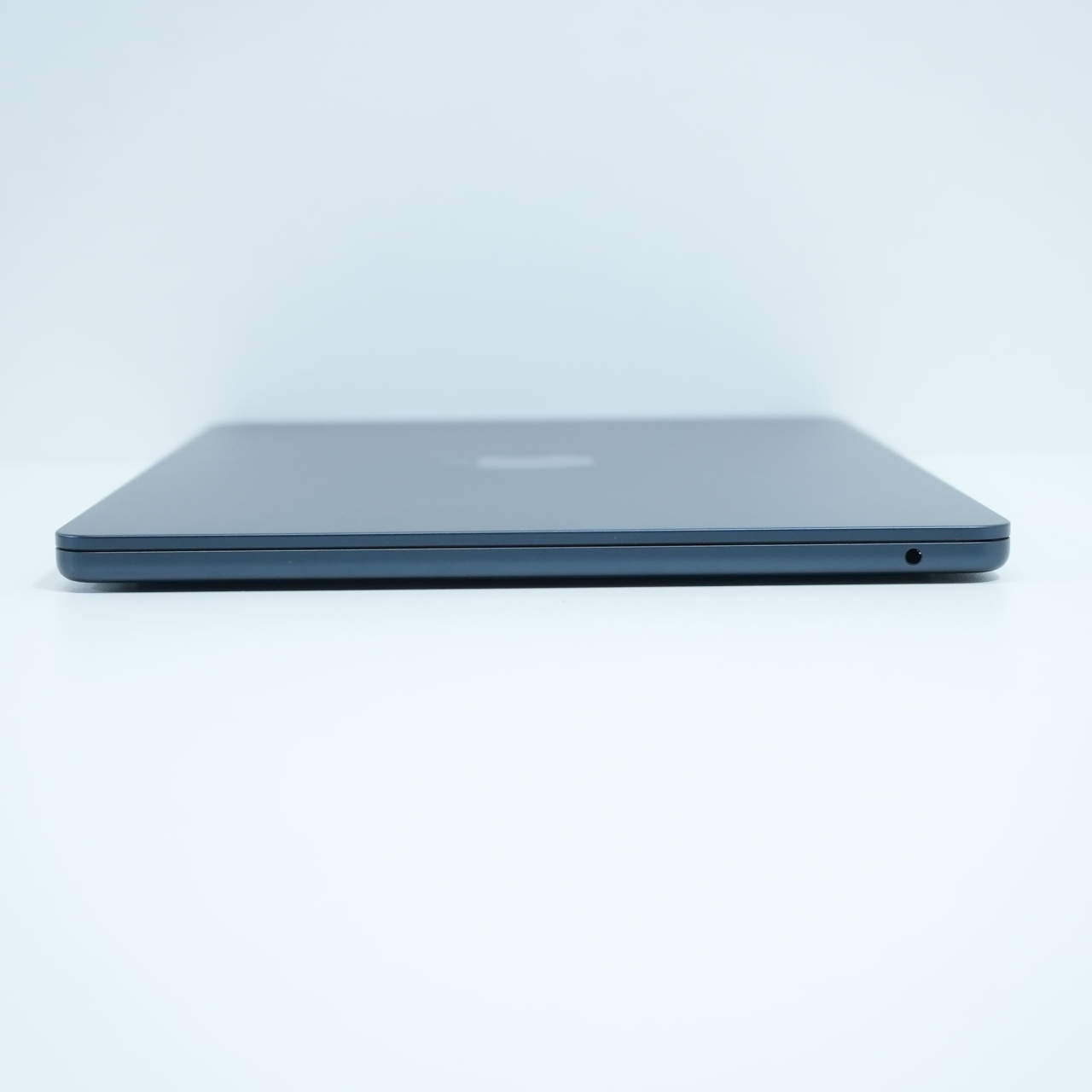 Laptop Apple Macbook Air A2681 (M2, 2022), Apple M2, 13.6", Rezolutie 2560 x 1664, 8 GB DDR5, SSD de 256 GB, Apple M2 - imagine 5