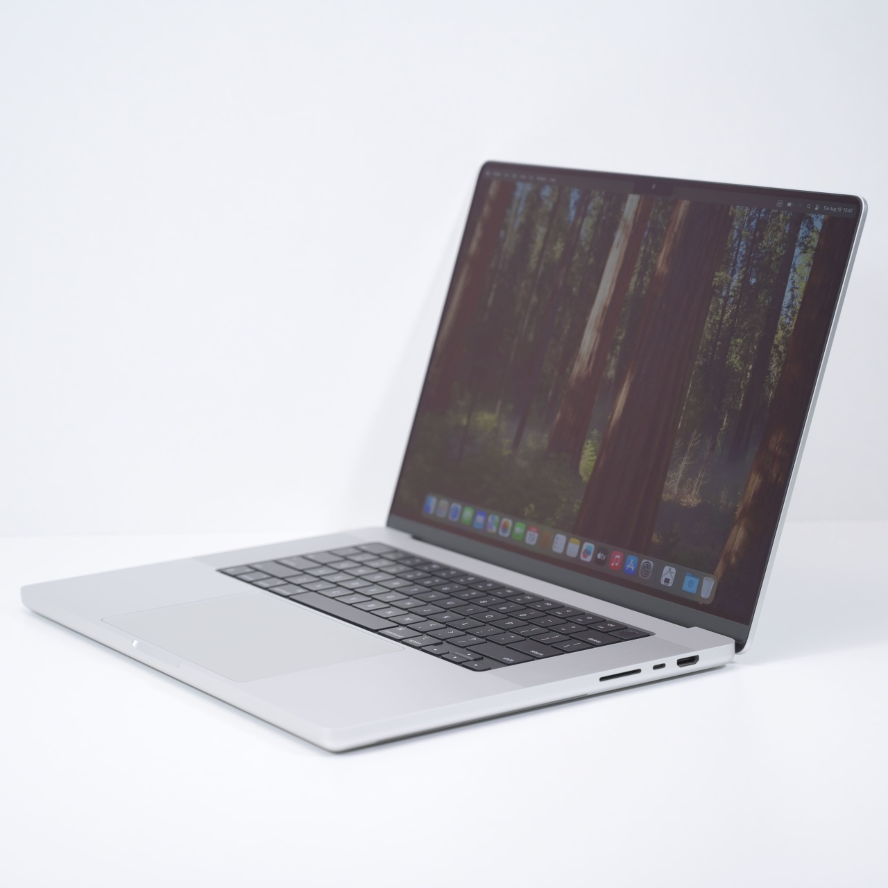 Laptop Apple MacBook Pro A2485 (16-inch, M1 Pro, 2021), Apple M1 Pro, 16