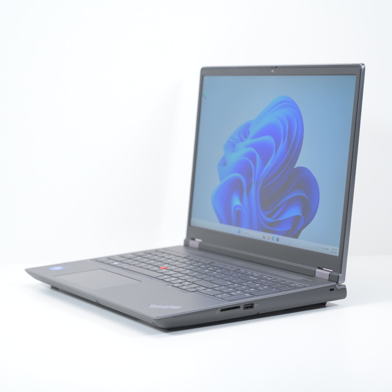 Laptop Lenovo Thinkpad P16 Gen 2 - 1 | YEO