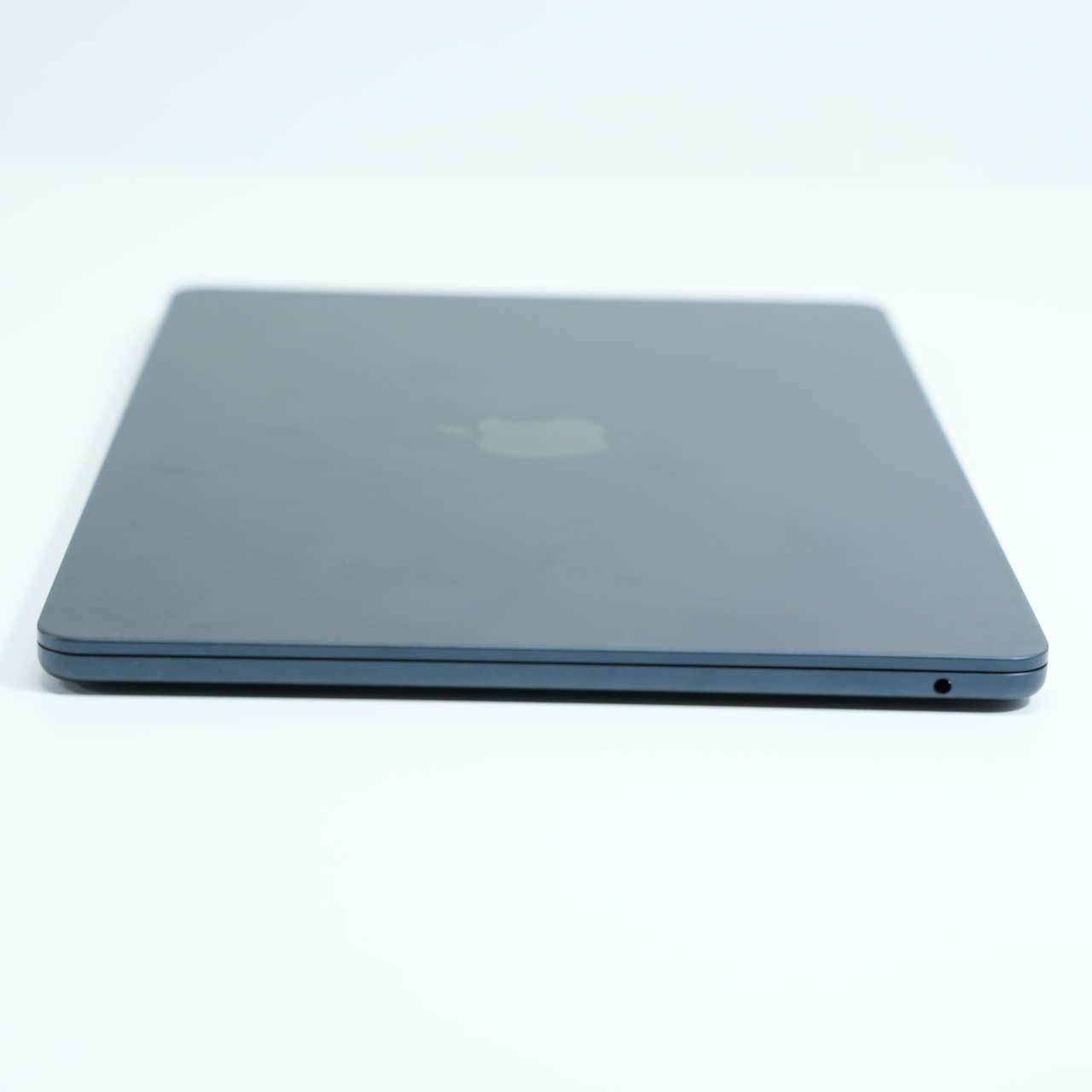 Laptop Apple MacBook Air 13 M2 (2022), 13.6", Rezolutie 2560 x 1664, Apple M2, 256GB, Apple M2, 8 nuclee - imagine 5