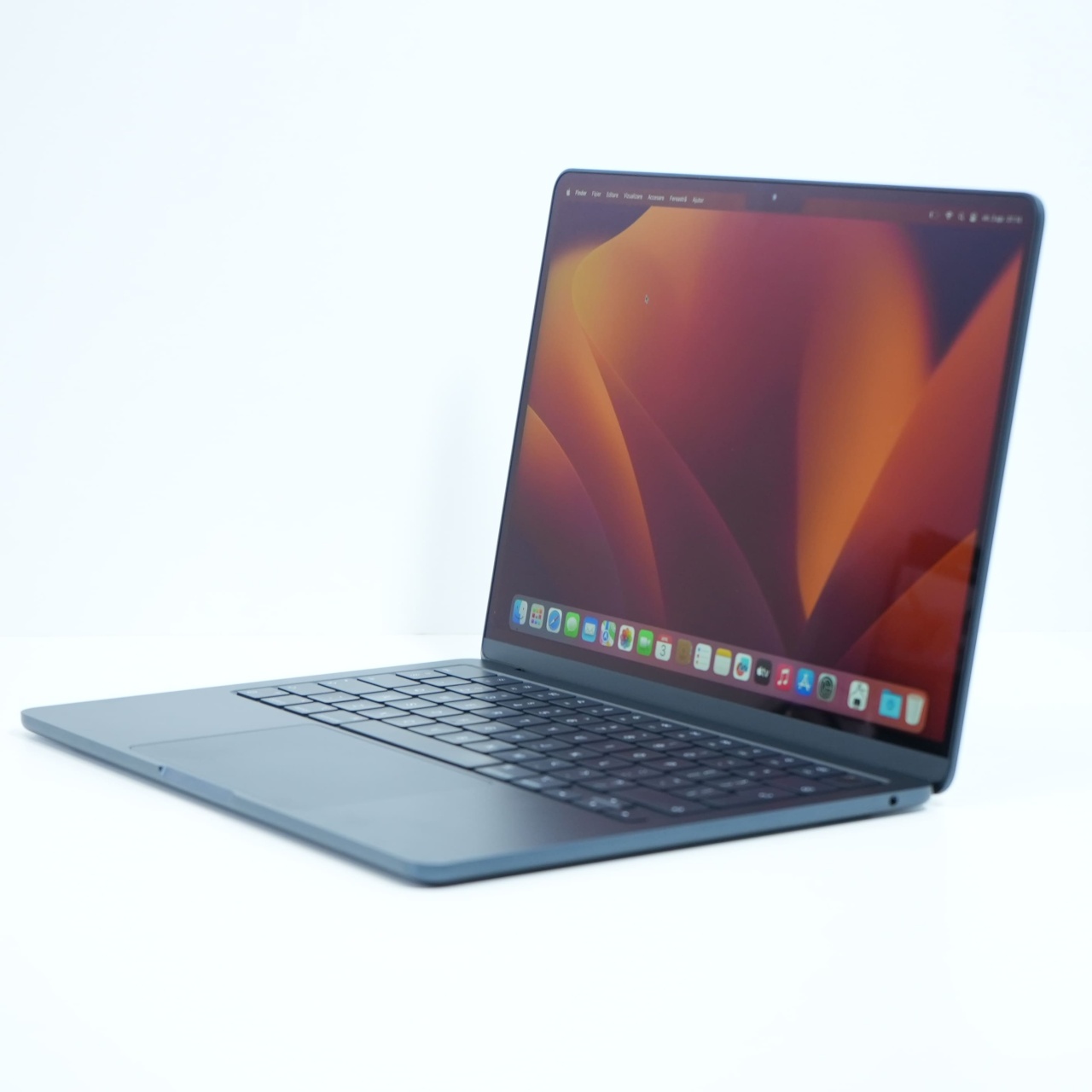 Laptop Apple MacBook Air 13 M2 (2022), Ecran de 13.6", Rezolutie 2560 x 1664, Apple M2, 256GB, Apple M2 - imagine 2