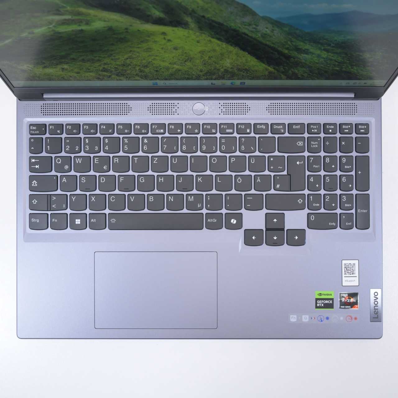 Laptop Lenovo Legion Slim 5 16ARP9, AMD Ryzen 7 7435HS, Rezolutie 2560x1600, 16