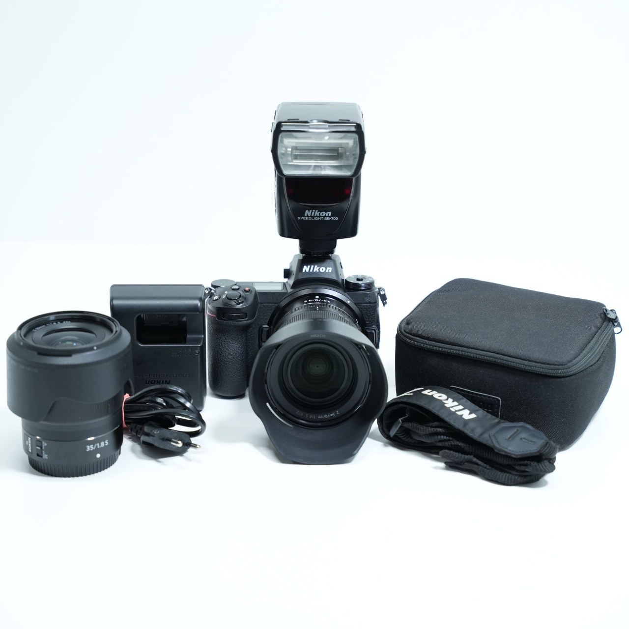 Aparat Foto Nikon Z6, 2 obiective Nikon, Blit Speedelight SB-700 - imagine 8