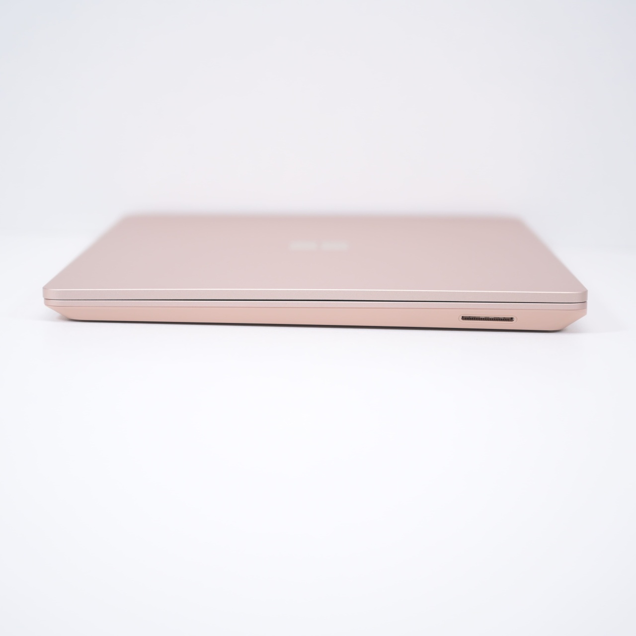 Laptop Microsoft Surface Laptop Go 3 (model 2013), Intel Core i5-1235U, 12.4'', Rezolutie 1536 x 1024, Touchscreen, 8 GB DDR5, SSD de 256 GB, Intel Iris Xe Graphics - imagine 6