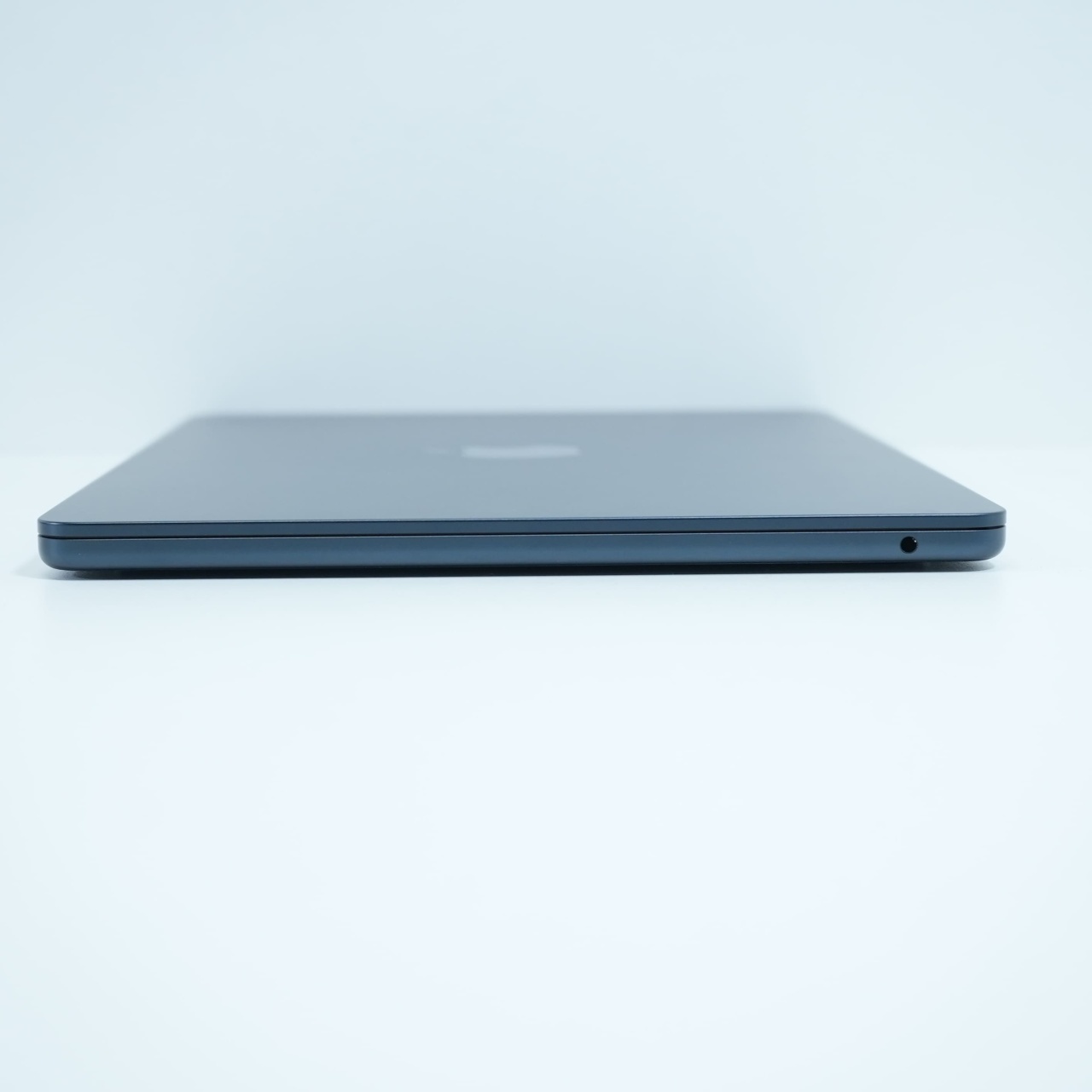 Laptop Apple MacBook Air 13 M2 (2022), Ecran de 13.6", Rezolutie 2560 x 1664, Apple M2, 256GB, Apple M2 - imagine 6