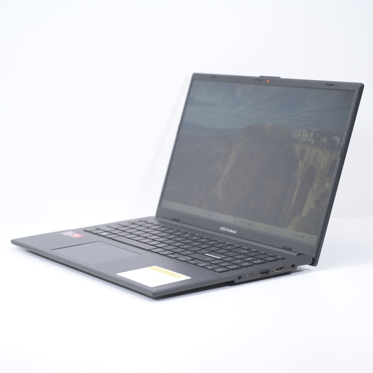 Laptop Asus VivoBook Go 15 (L1504FA-BQ611), AMD Ryzen 5 7520U, Ecran de 15.6
