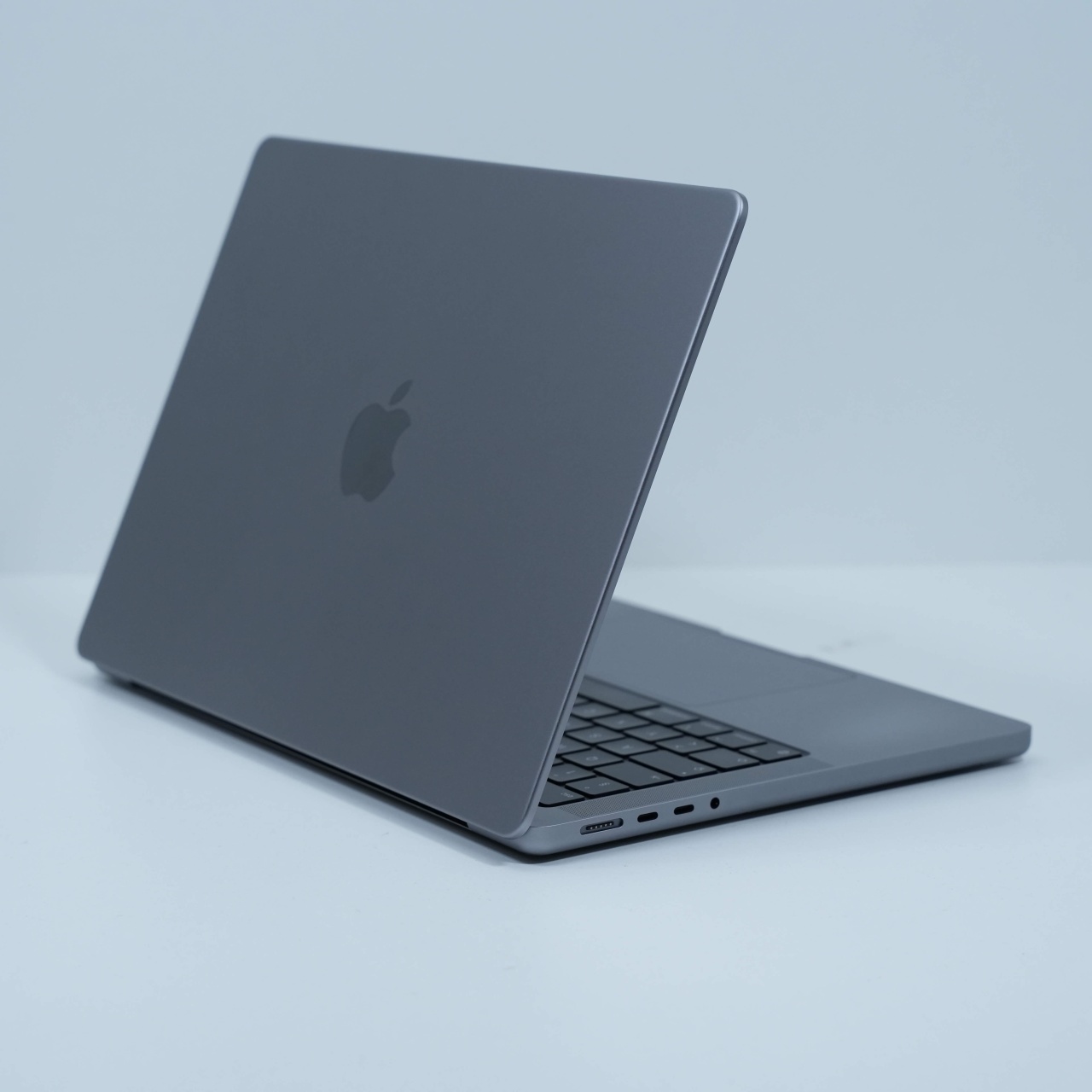 Laptop Apple MacBook Pro 14 M1 Pro (2021), 14