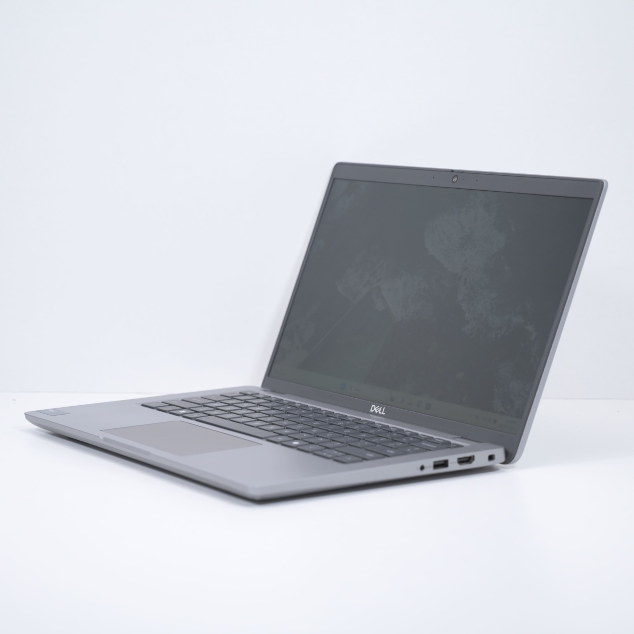 Laptop Dell Latitude 5450, Intel Core Ultra 5 135U, 14", Rezolutie FullHD, 32 GB DDR5, SSD de 512 GB, Intel Graphics - imagine 2